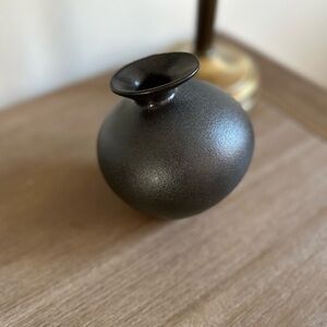 NWOT japanese style ceramic flower vase-small